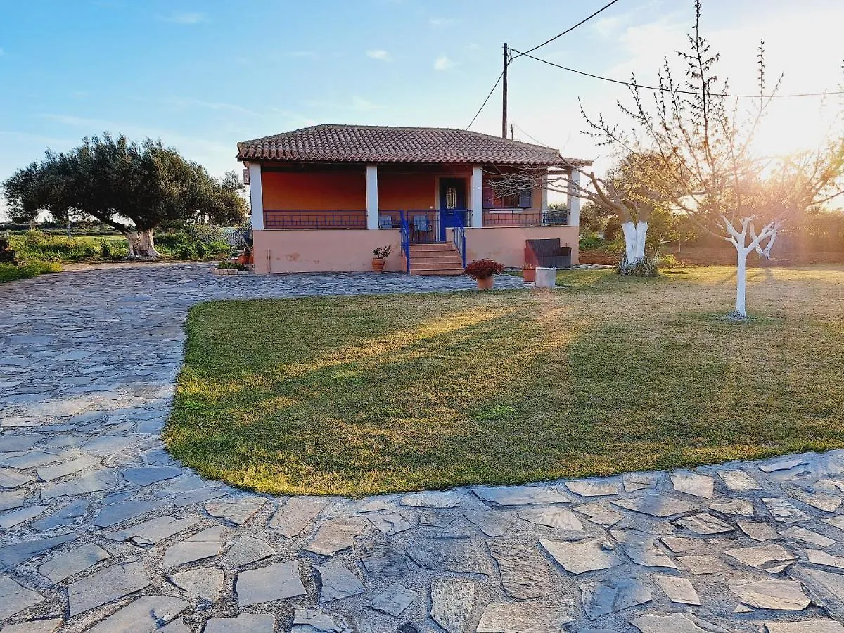 Holiday home Villa Vigneri Livathos
